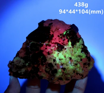 438g naravnih fluorescentno granat in čaj kristalno simbioza mineralnih vzorcu kamni in zdravilnimi kristali kristali kremena dragih kamnov